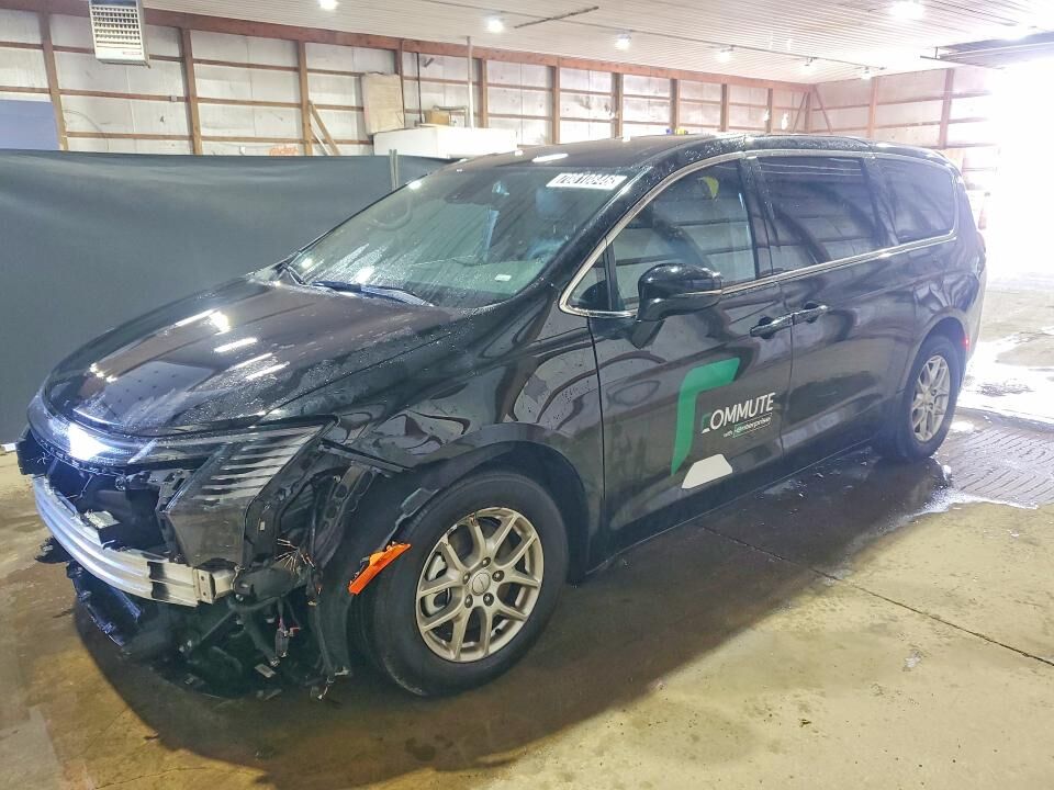 2027 CHRYSLER Pacifica