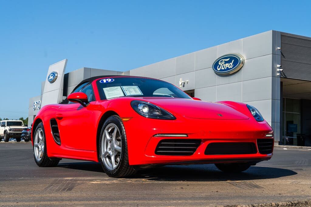 2019 PORSCHE 718
