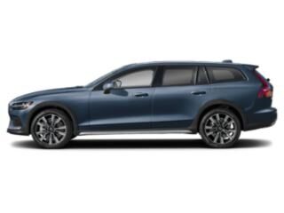 2025 VOLVO V60CC