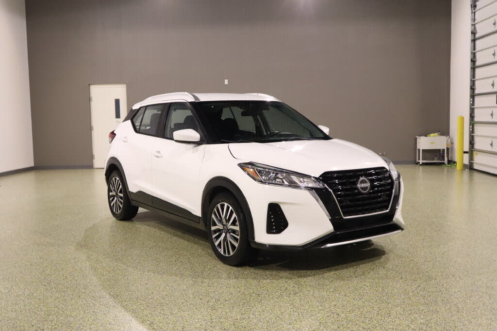 2022 NISSAN Kicks
