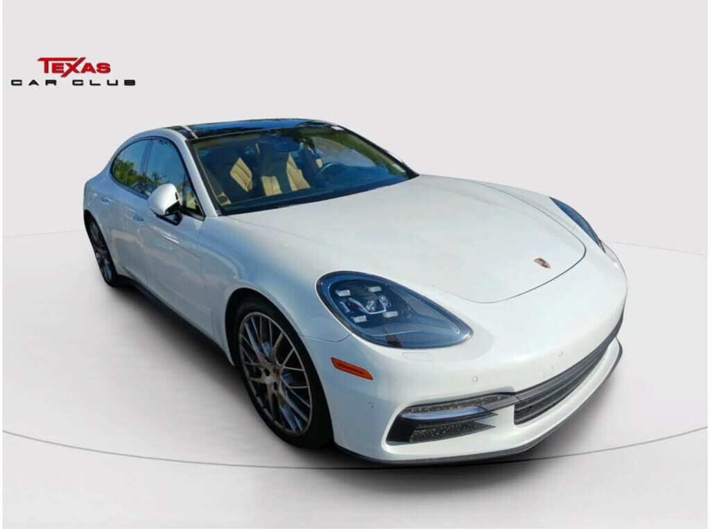 2018 PORSCHE Panamera