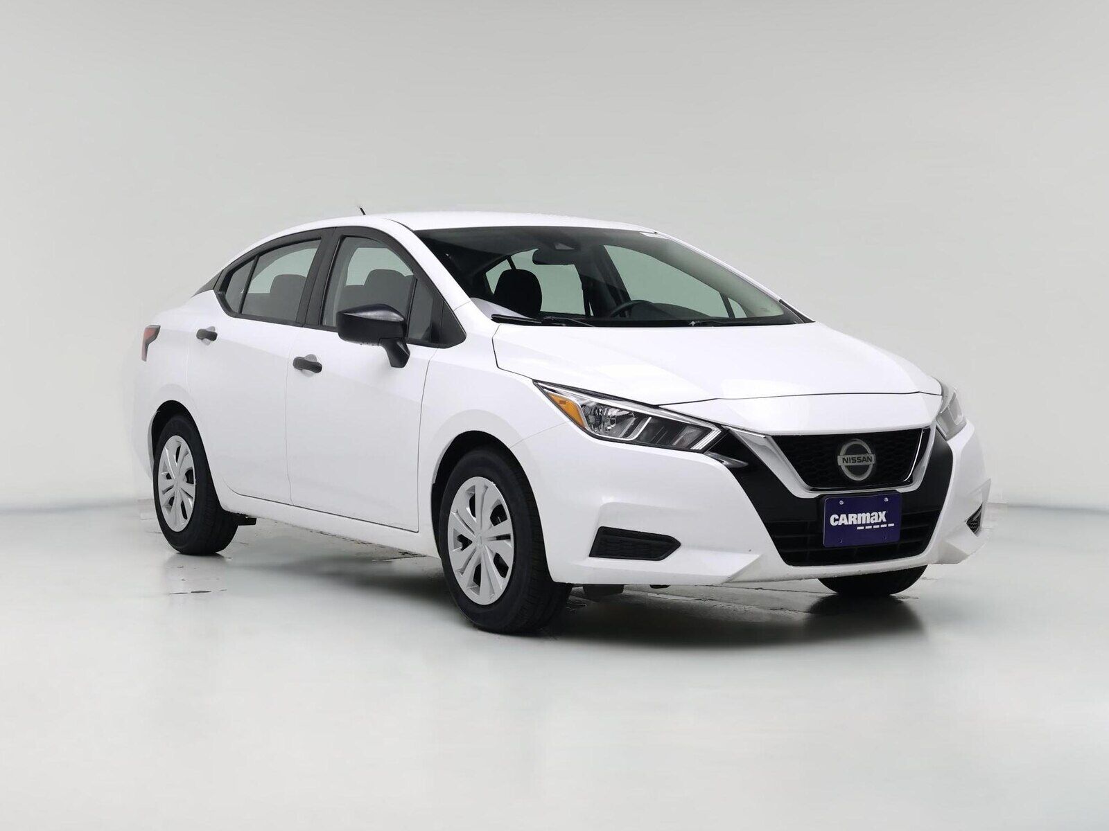 2022 NISSAN Versa