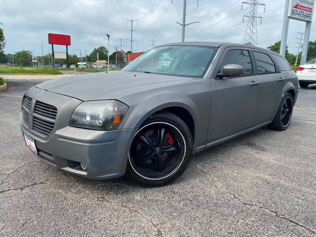 2005 DODGE Magnum