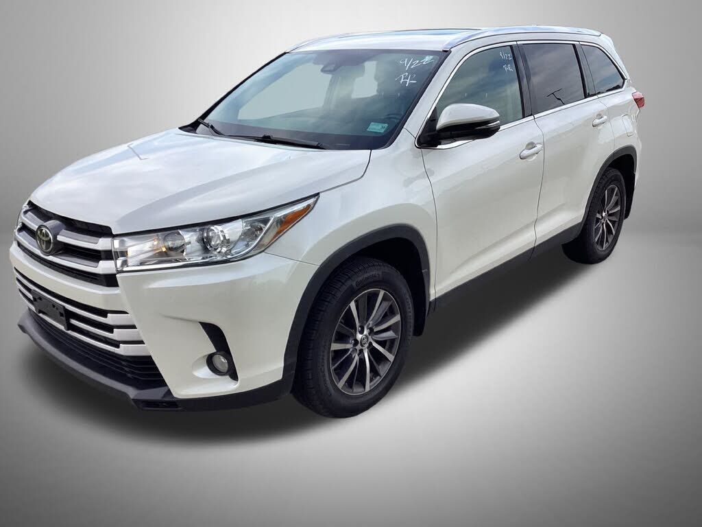 2019 TOYOTA Highlander