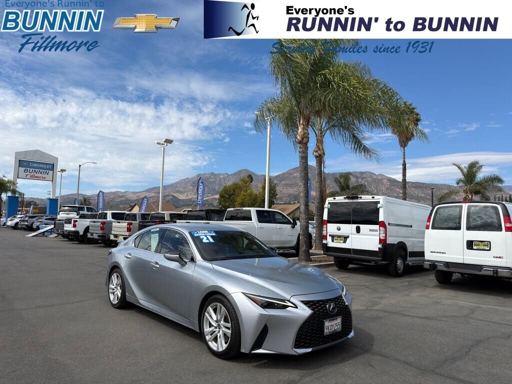 2021 LEXUS IS