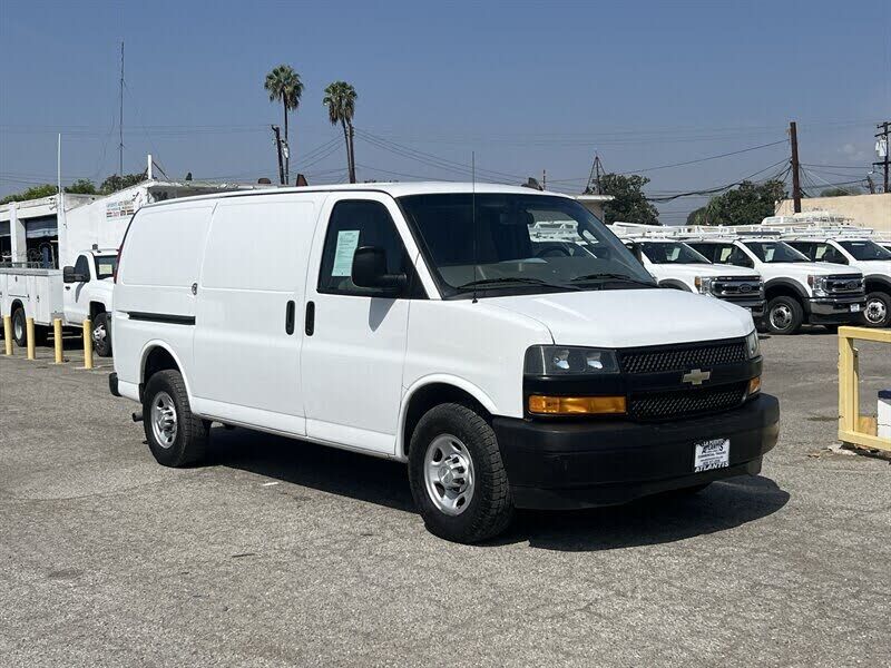 2019 CHEVROLET Express