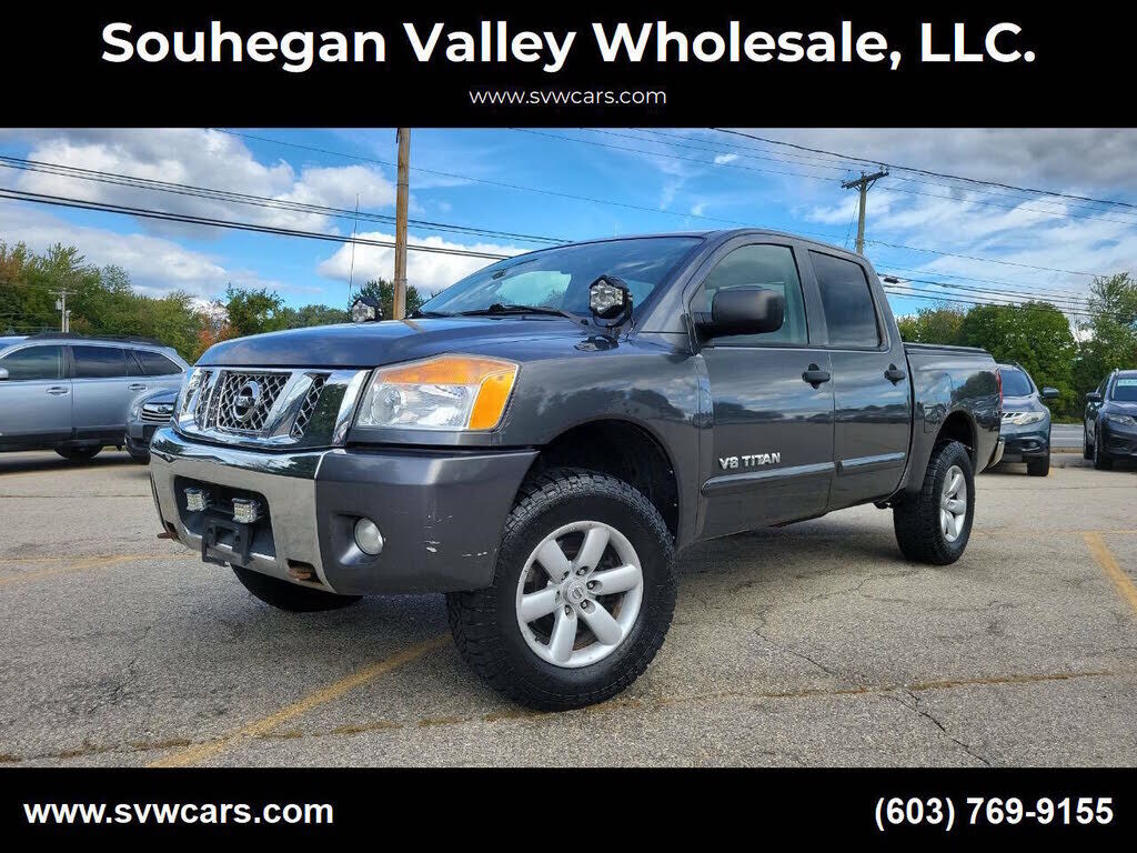 2011 NISSAN Titan