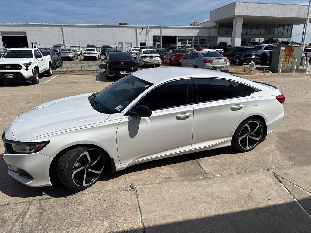 2022 HONDA Accord