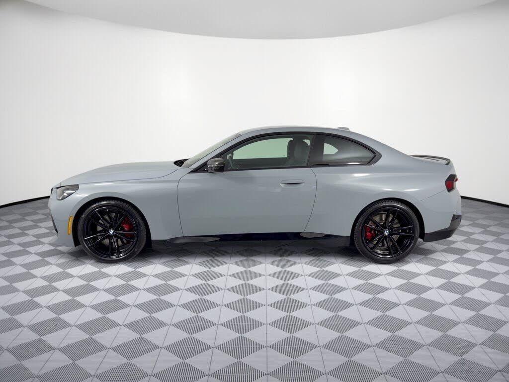 2024 BMW 230i