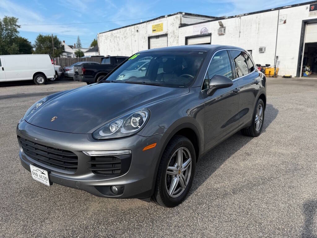 2016 PORSCHE Cayenne