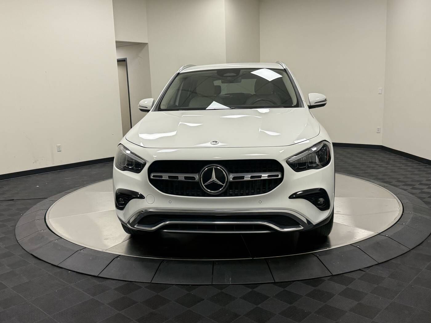 2025 Mercedes-Benz GLA-Class