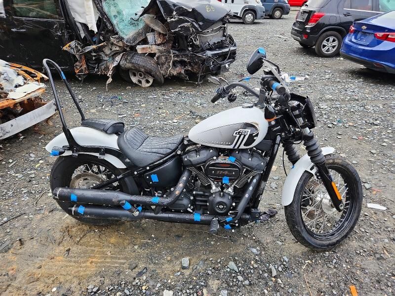 2021 HARLEY DAVIDSON FXBBS / Street Bob