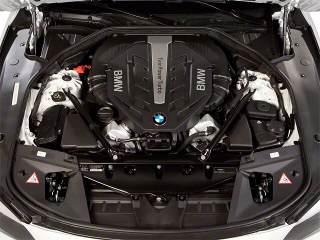 2011 BMW 750xi