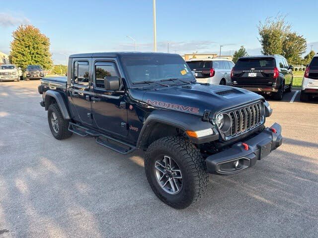 2025 JEEP Gladiator