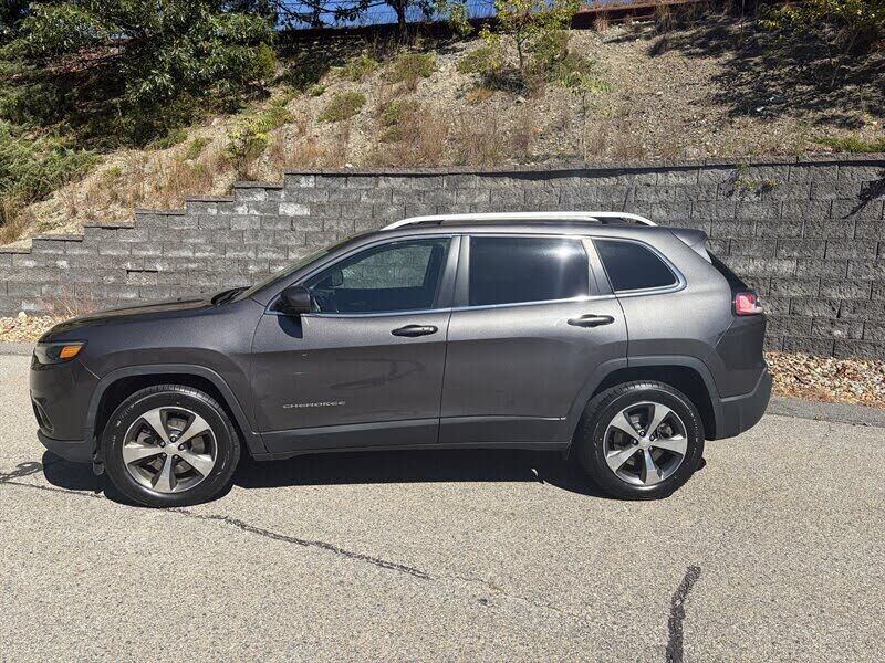2019 JEEP Cherokee
