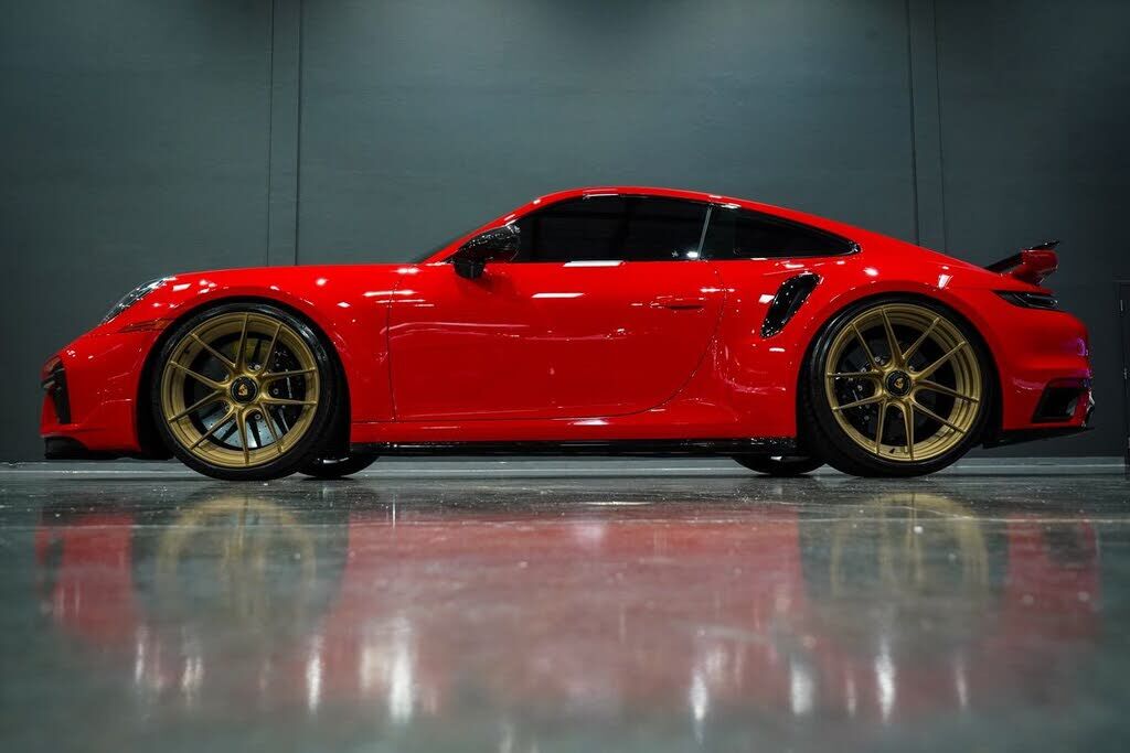 2024 PORSCHE 911