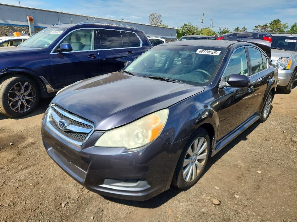 2011 SUBARU Legacy
