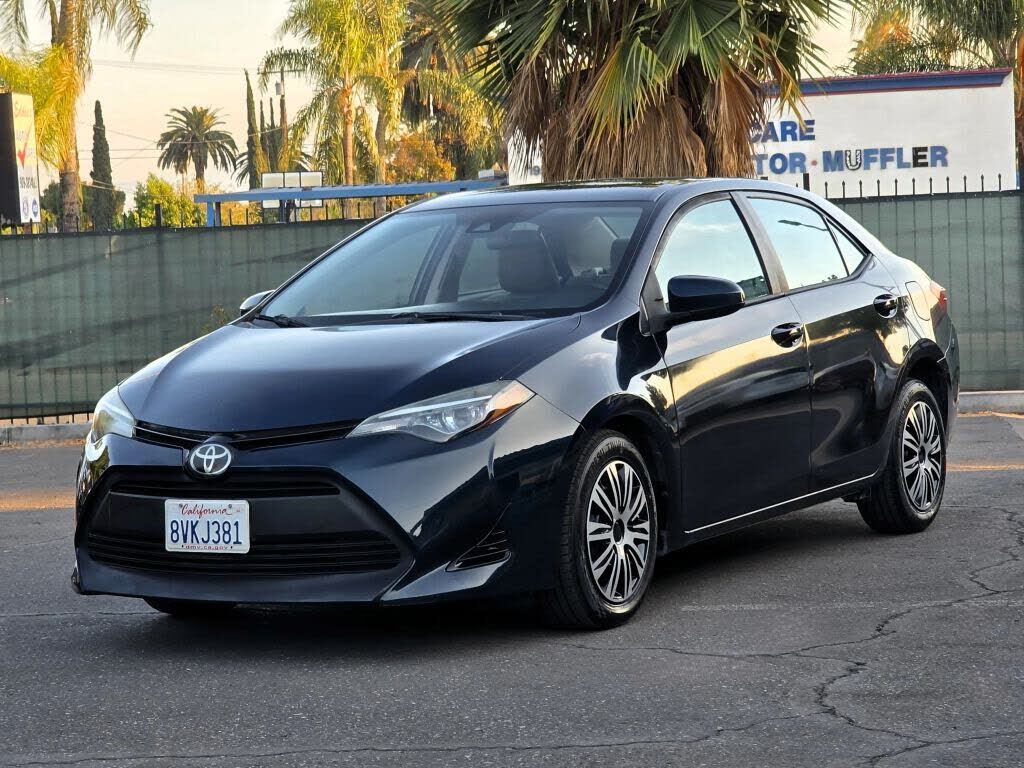 2018 TOYOTA Corolla