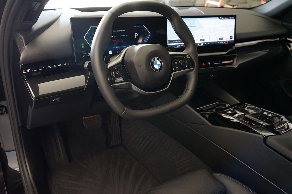2026 BMW 530i
