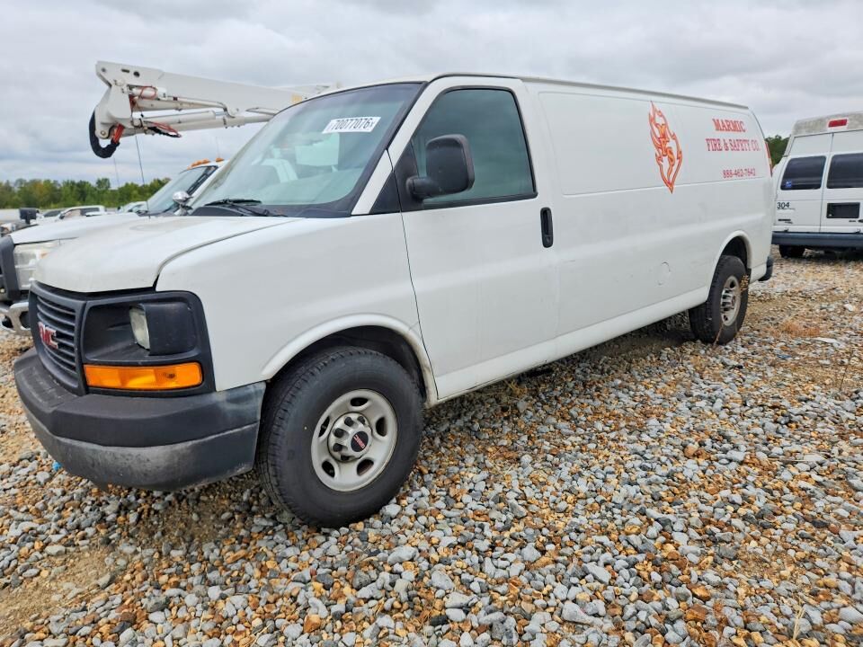 2014 GMC Savana