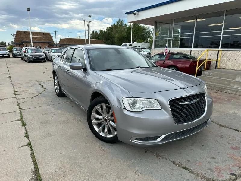 2017 CHRYSLER 300