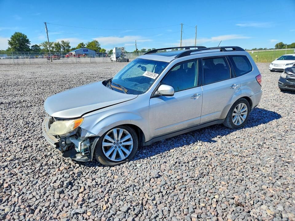2011 SUBARU Forester
