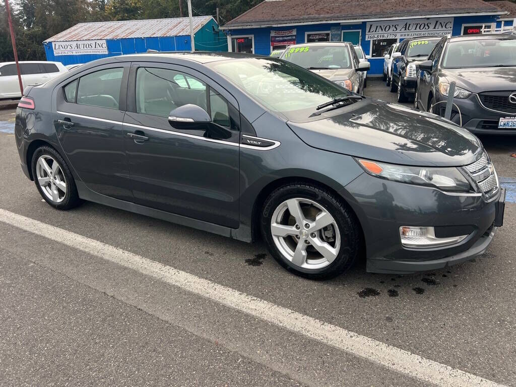 2013 CHEVROLET Volt