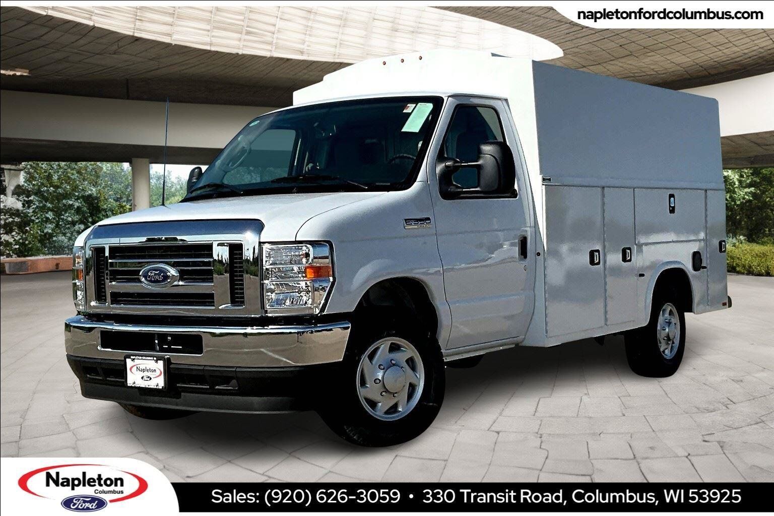 2025 FORD E-350