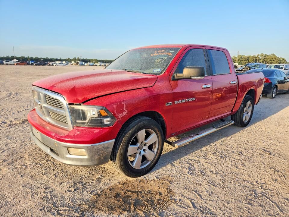 2011 DODGE Ram