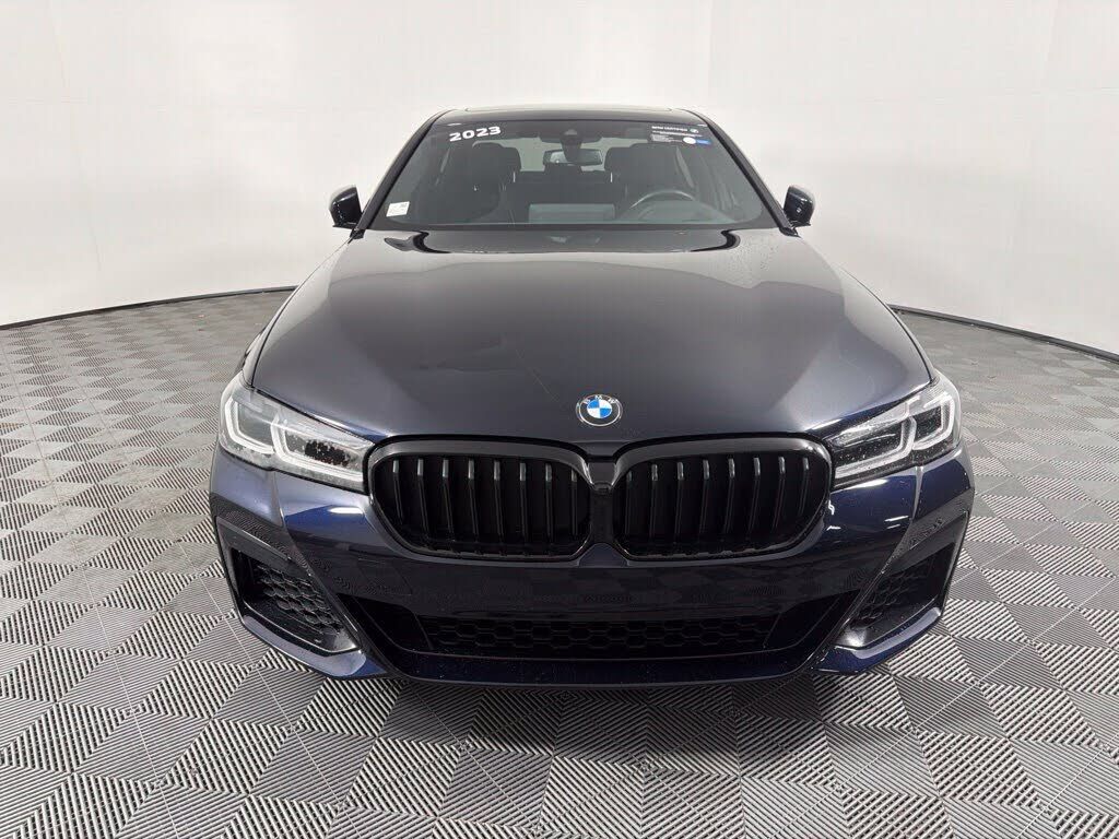 2023 BMW 530i