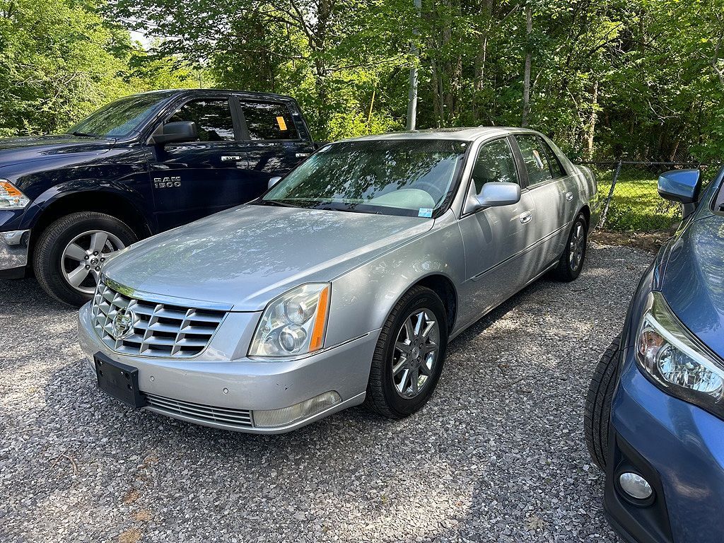 2010 CADILLAC DTS