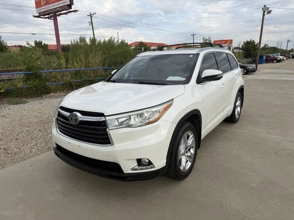 2016 TOYOTA Highlander