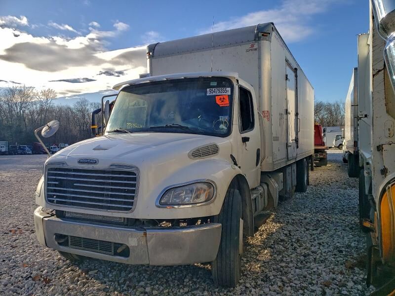 2017 FREIGHTLINER M2