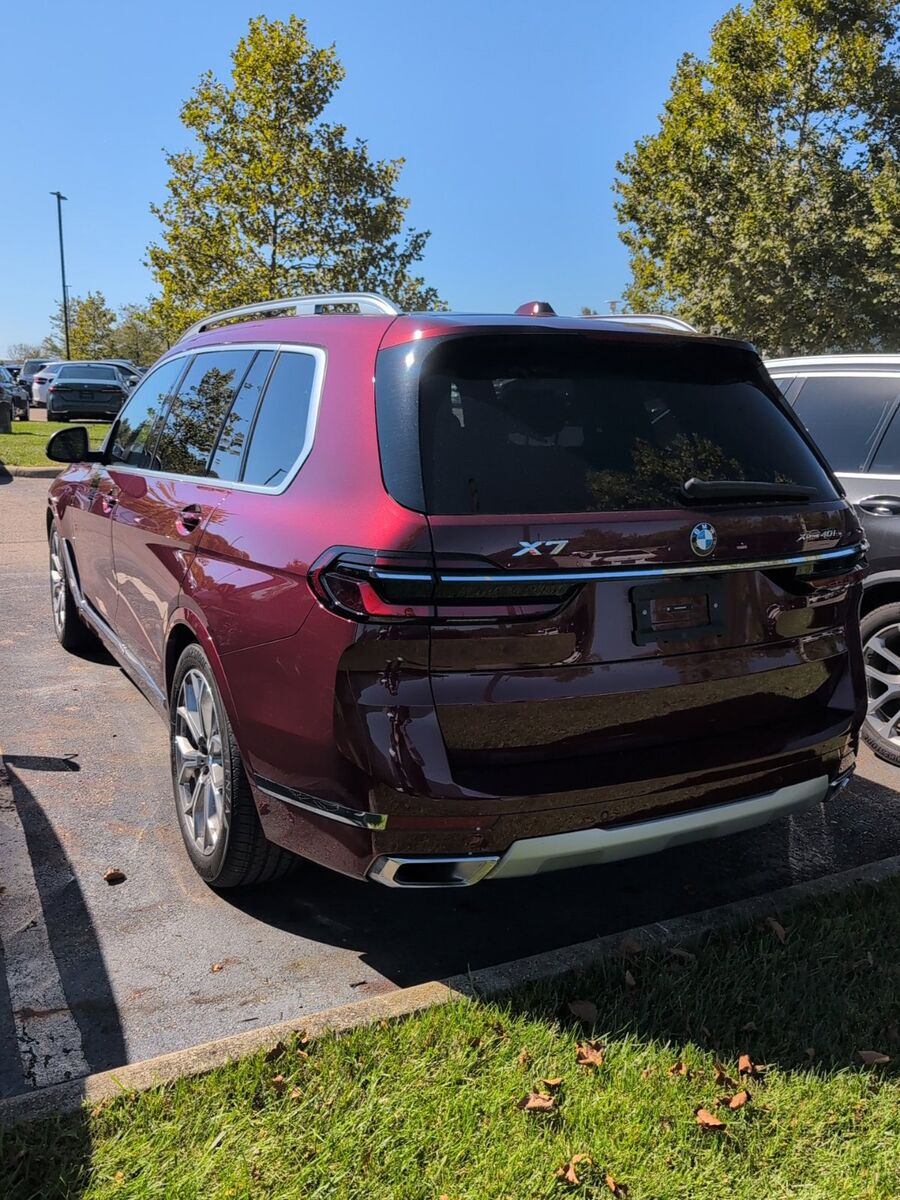 2026 BMW X7