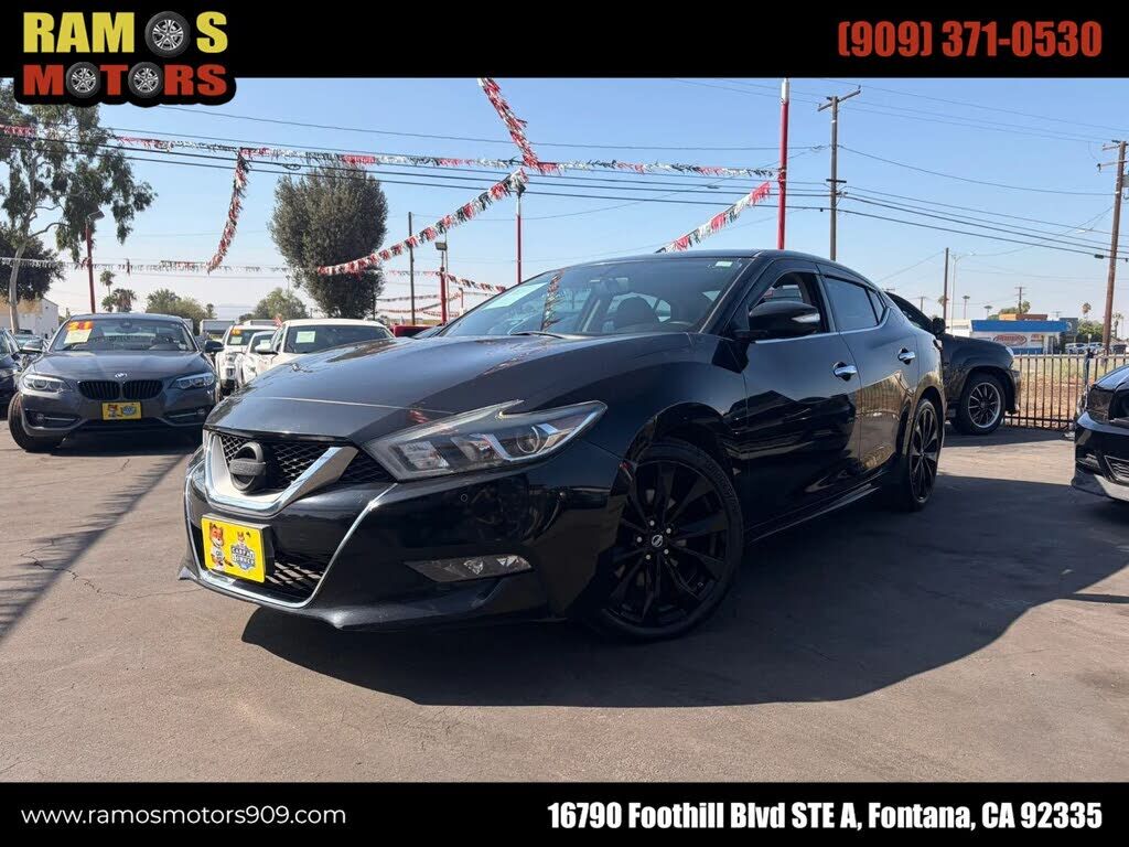 2017 NISSAN Maxima