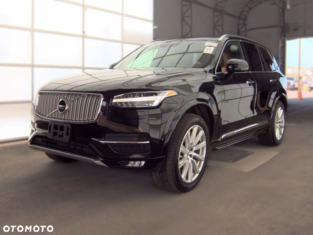 2018 VOLVO XC90