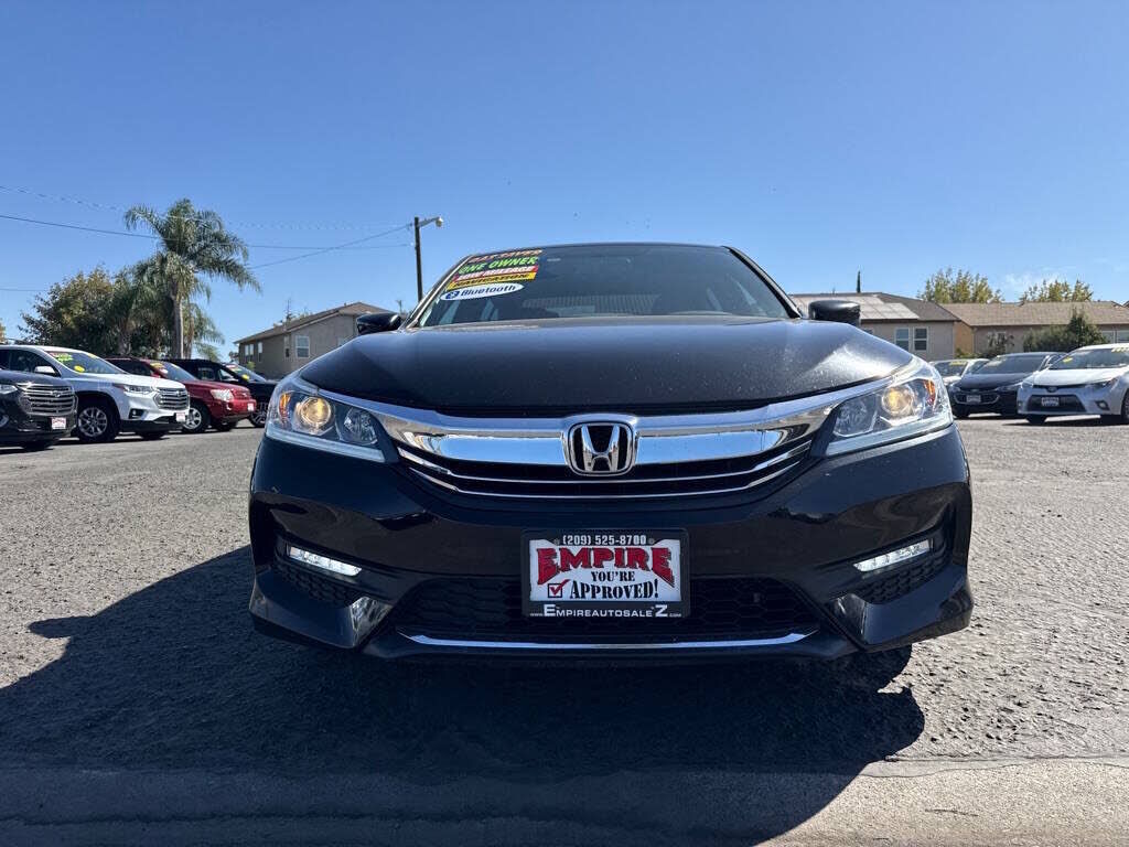 2017 HONDA Accord