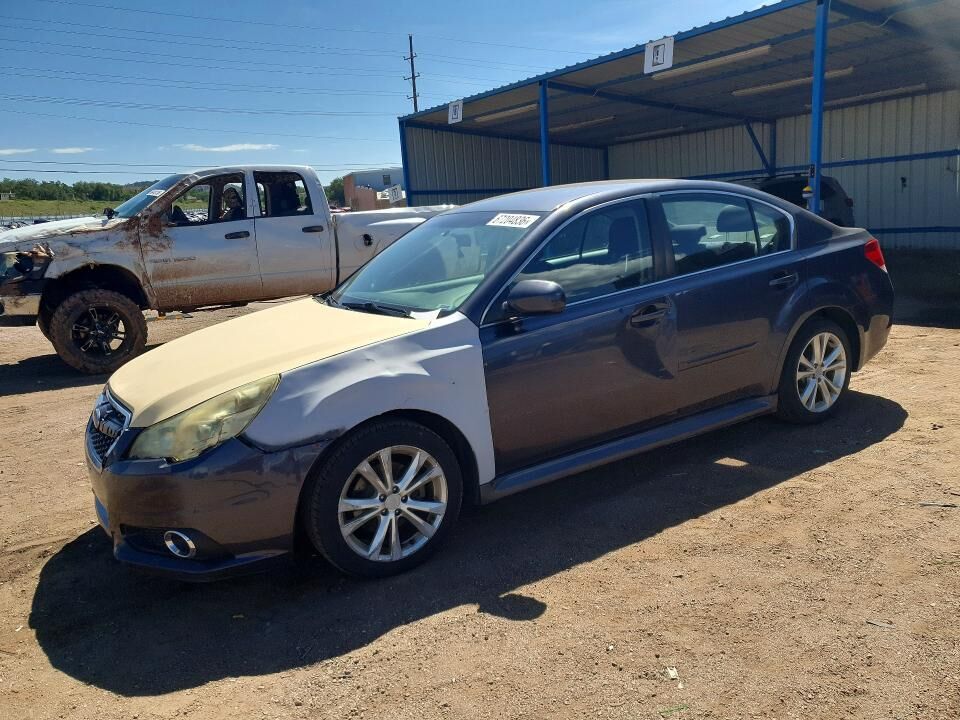 2013 SUBARU Legacy