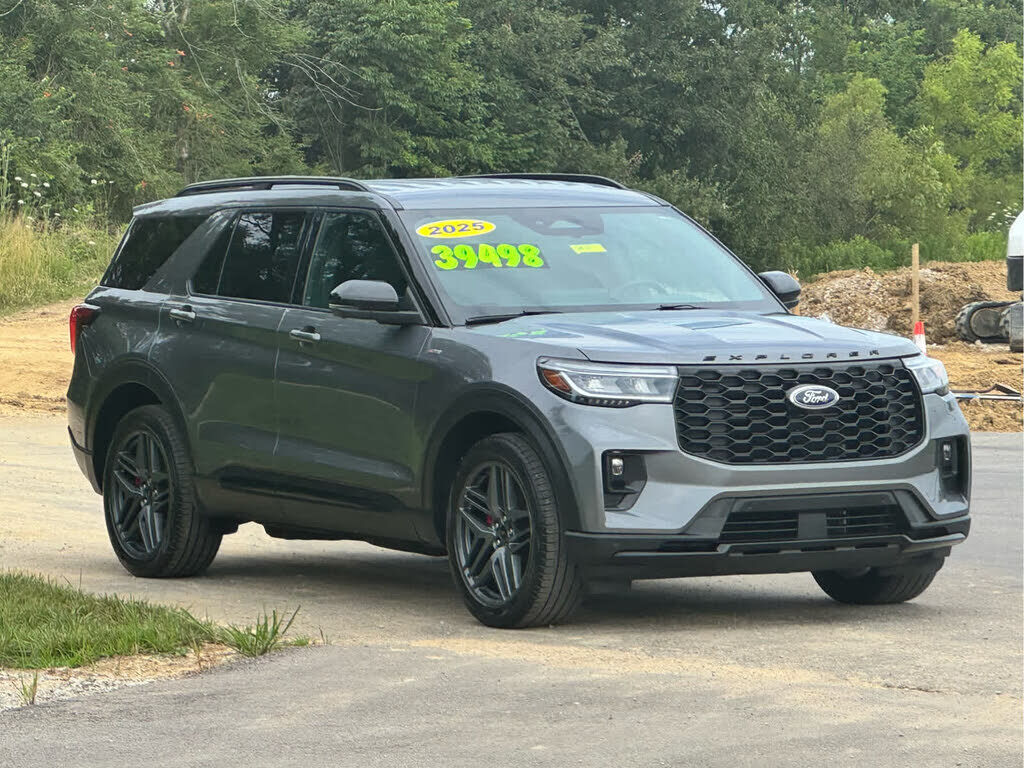 2025 FORD Explorer