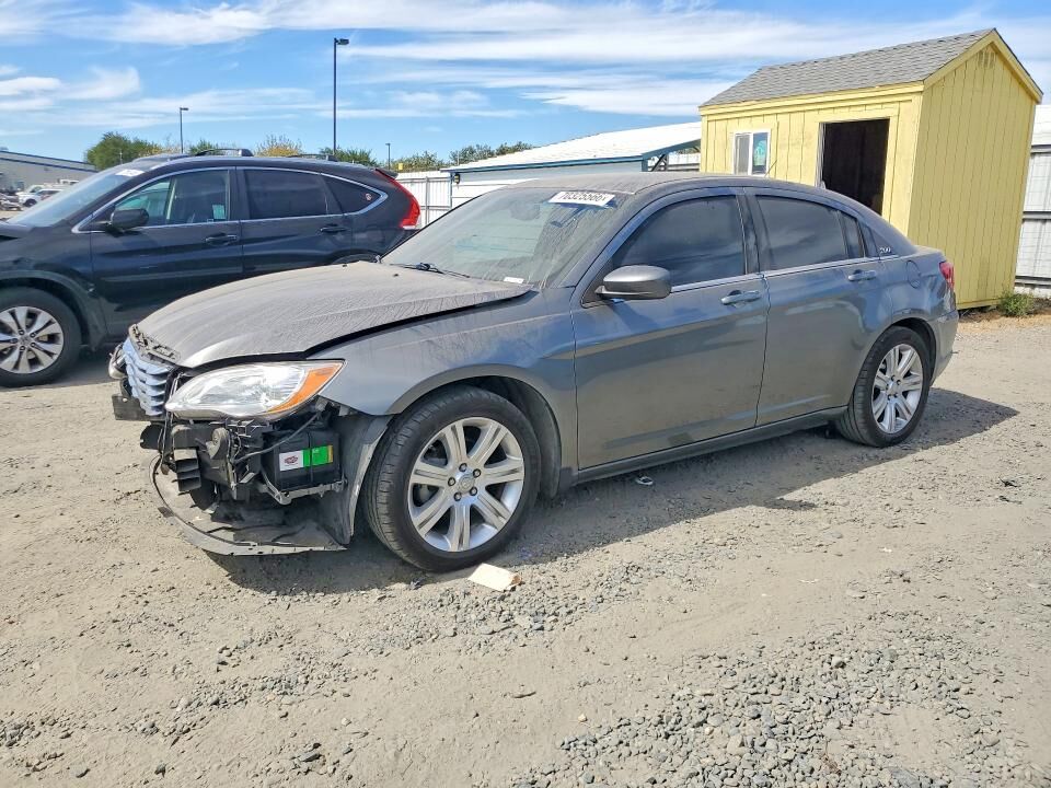 2012 CHRYSLER 200