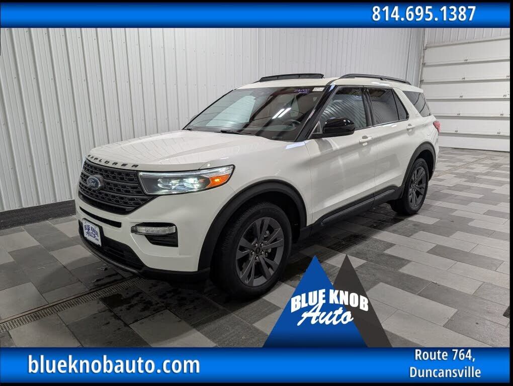 2023 FORD Explorer