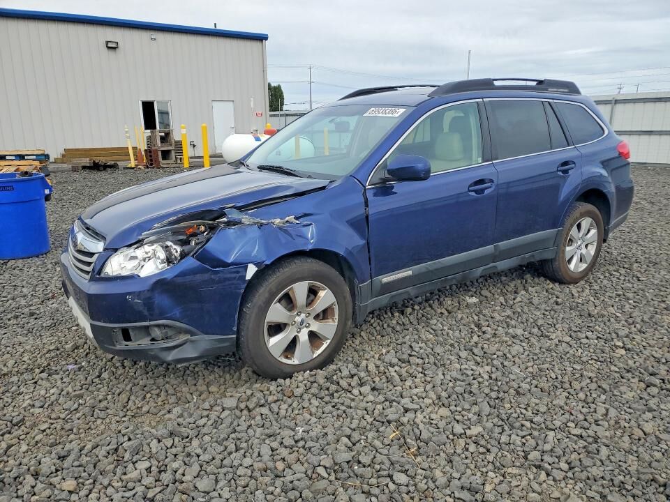 2011 SUBARU Outback