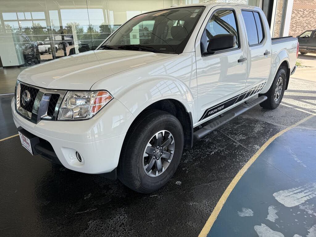 2017 NISSAN Frontier