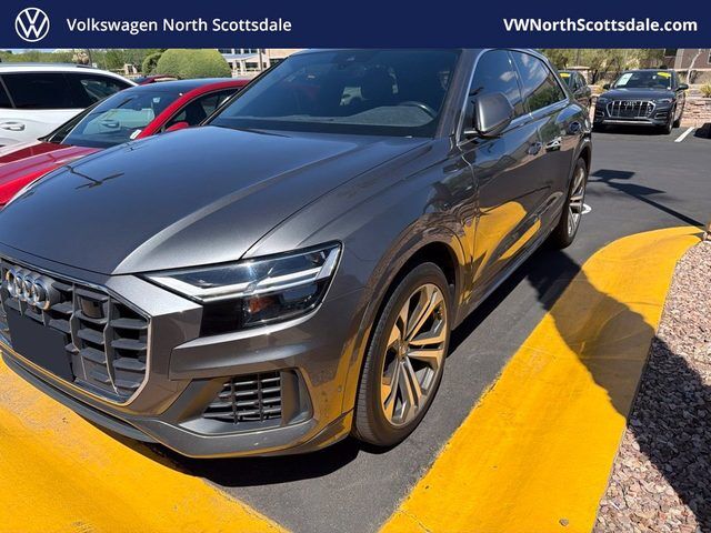 2020 AUDI Q8