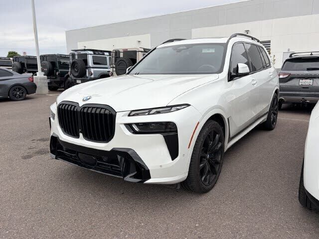 2023 BMW X7