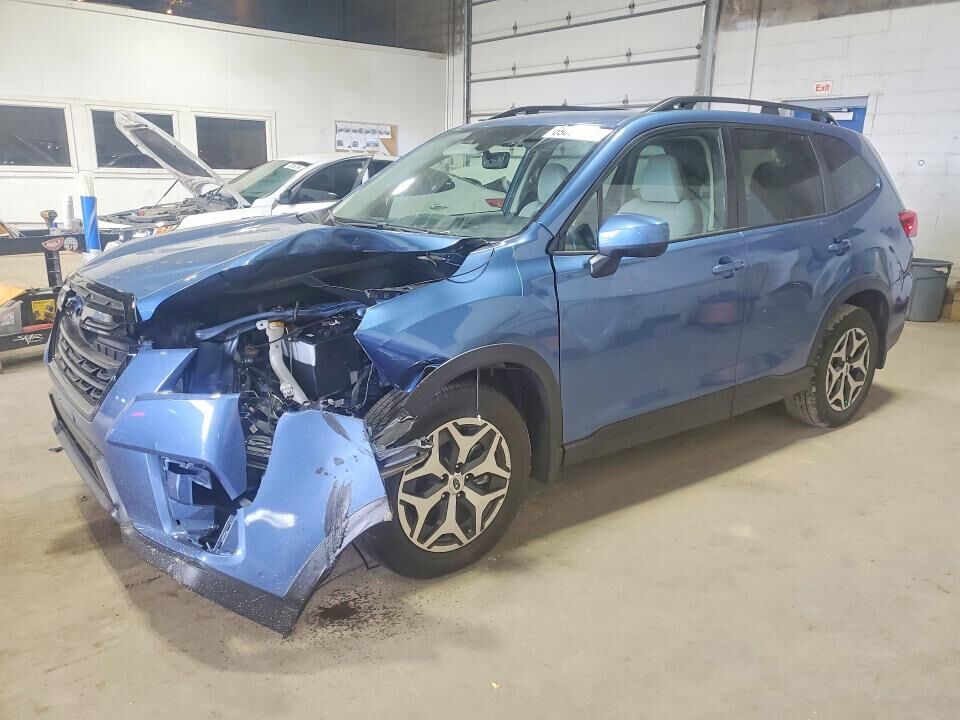 2024 SUBARU Forester