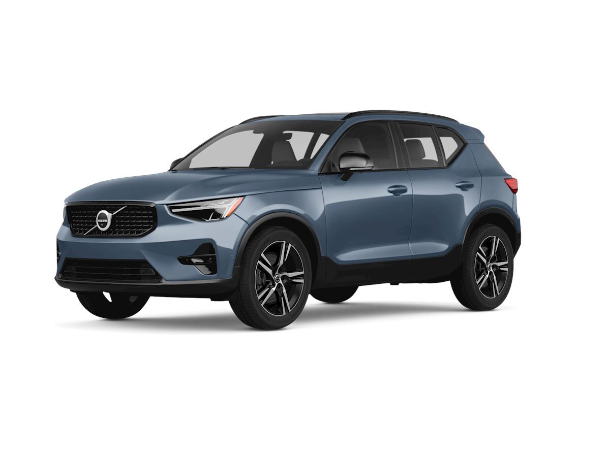 2026 VOLVO XC40