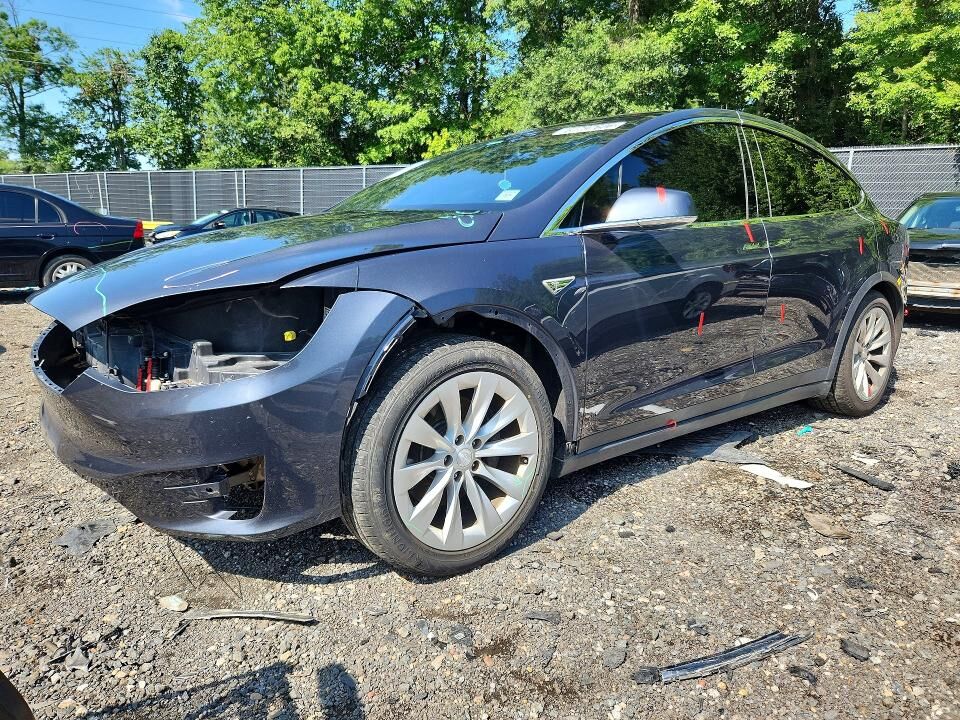 2016 TESLA Model X
