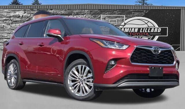 2024 TOYOTA Highlander