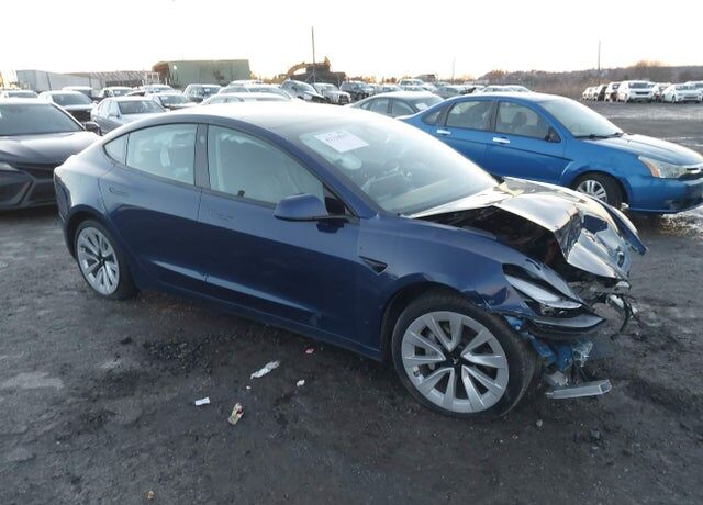 2022 TESLA Model 3